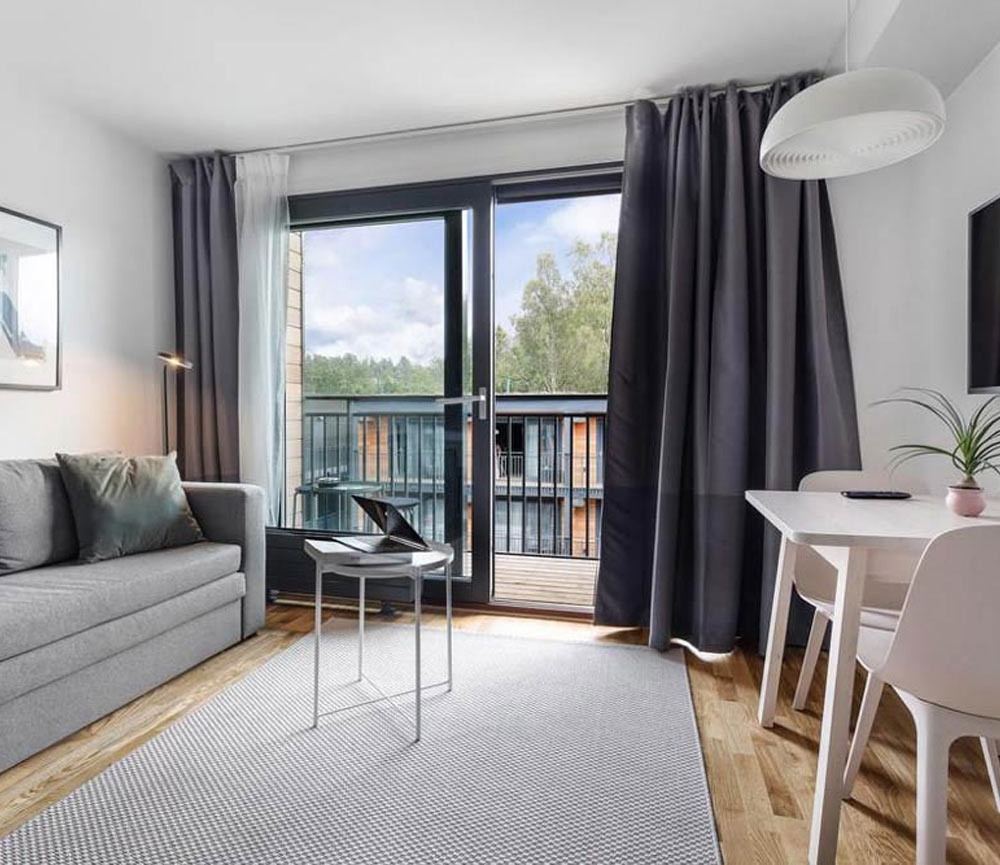 Vardagsrummet i hotellrummet i Sollentuna